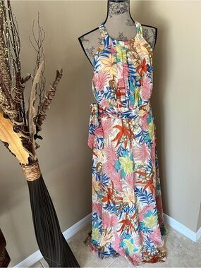 NWOT -Tropical Halter Maxi Dress - Multicolor Floral